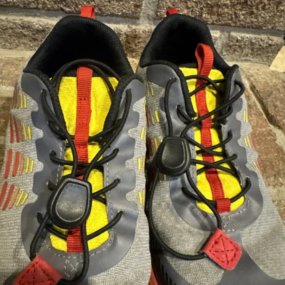 Merrell MK268072 Agility Peak Trail Running Shoes 6M Kids Lava Red Grey #0007